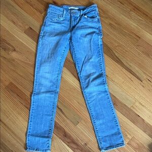 Levi's Light Blue Women's Mid Rise Skinny Jeans